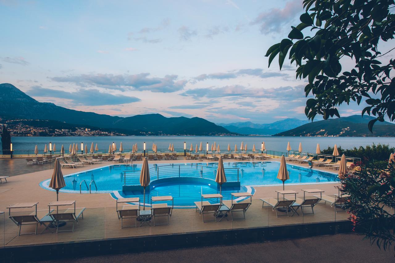 Iberostar Herceg Novi Hotel Exterior photo